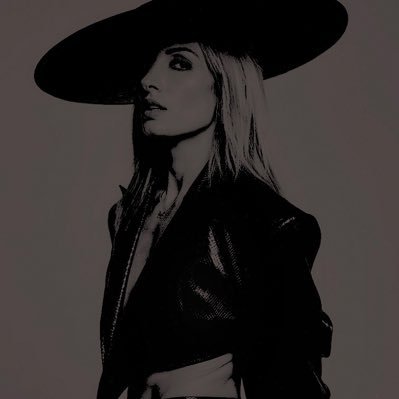 framedinflames's profile picture. #𝗙𝗥𝗔𝗠𝗘𝗗𝗜𝗡𝗙𝗟𝗔𝗠𝗘𝗦 ; the man. the big time. always fighting to be champion. from the streets of dublin. coffee addict.