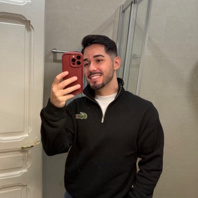 adriancaballeer's profile picture. Aquí vengo básicamente a quejarme