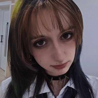Hyumidae's profile picture. Hiii, I'm new here and just setting some things up for future cosplays, music, modelling and some alt fashion ♡

You can also find me on Insta