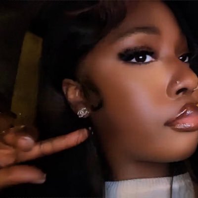 dssakn's profile picture. 