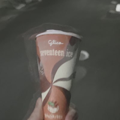 riru__52's profile picture. 