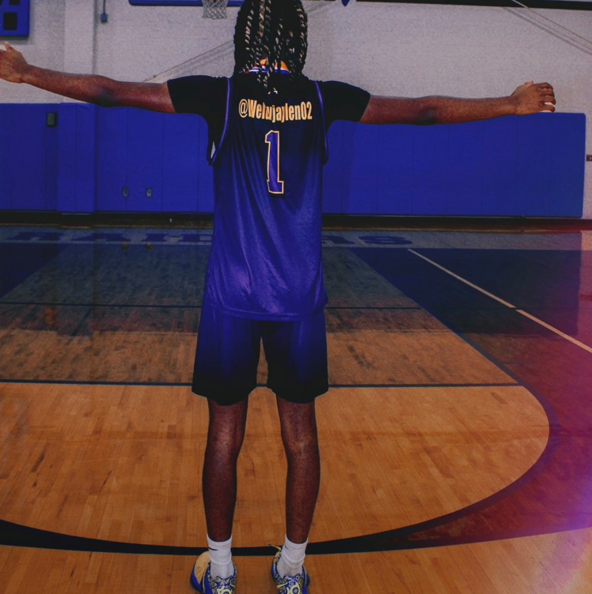 Thejaylenjones1's profile picture. HHS| 2029| WR/DB| COMBO GUARD | 6’0| 145| FOOTBALL | BASKETBALL | BASEBALL | TRACK&FIELD| 4.62 40 yard dash | 903-646-5225   jaylenjones0304@icloud.com