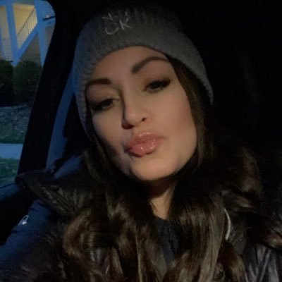 dmagnolia73's profile picture. 