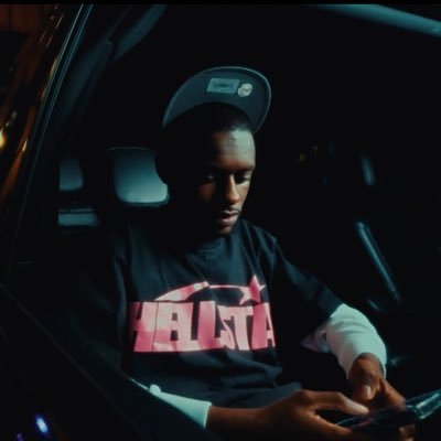 HflPhon's profile picture. 