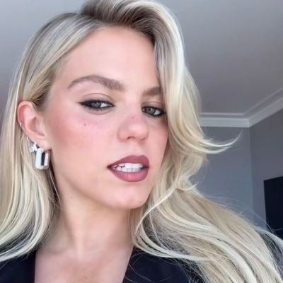 ikissxdagirl's profile picture. ㅤ ㅤㅤ ㅤㅤ𝘪 𝘨𝘦𝘵 𝘴𝘰 𝘴𝘪𝘤𝘬 𝘰𝘧 𝘮𝘺𝘴𝘦𝘭𝘧.