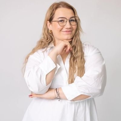 HudovernikNina's profile picture. 📊Виши менаџер налога у крипто технолошком стартап инвестицији📈📊