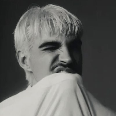 mebeijanaboca's profile picture. all's fair in love and poetry