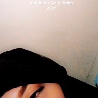 yanankiraz's profile picture. 