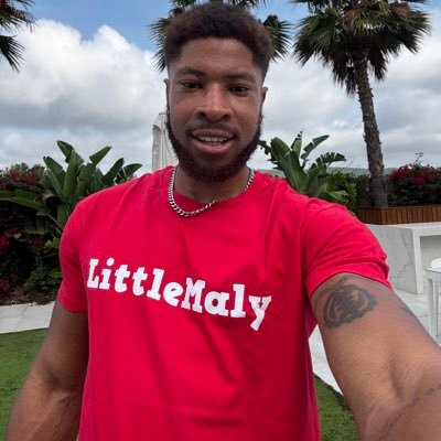 Littlemaly's profile picture. 🍫Italian gianduiotto 🇮🇹 FREE ONLYFANS 👇🏾https://t.co/haBziqMWPN