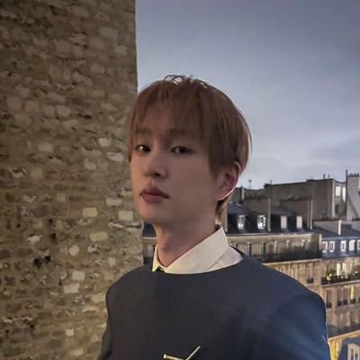 myeyes_onew's profile picture. 24/09/29