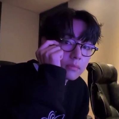 euphthvv's profile picture. .⠀　　⠀‍⠀‍⠀‍⠀‍⠀‍⠀‍⠀‍⠀‍⠀‍⠀‍⠀,
　　　*　　⠀.
　　　　　.　　　　　　　　　　⠀✦
　˚　　　　　　　　　　　　　　*
.⠀ 　　　　　　　　　　.　　　　　　　　.
　　　— For the stars that listen and the dreams that come true.