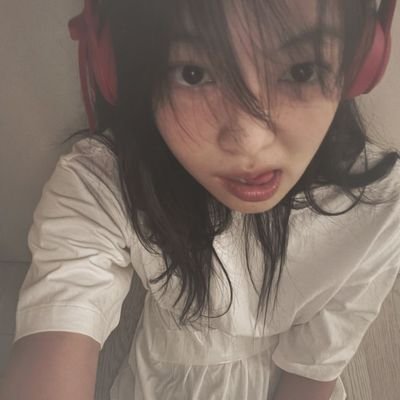 liknoswife's profile picture. eu e lee know disputando quem é mais estranho 
ㅤㅤㅤㅤ
ㅤㅤㅤ