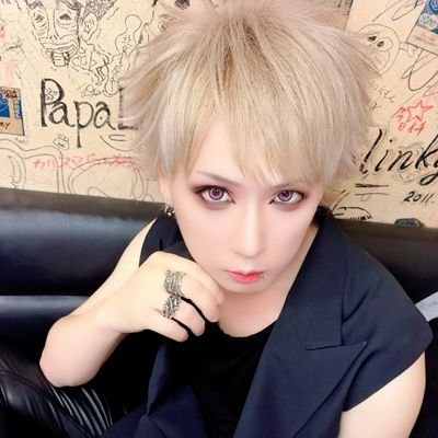 Bass_shiu's profile picture. 5弦BASS birth 9.28 like DEAL DESIGN  　https://t.co/XKB2bd0Pd7 BASSサポート▶DM、またはsoundhakua928@gmail.comにて受付中。