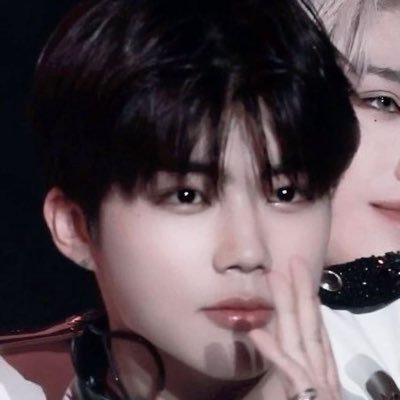 hihihih6934's profile picture. 