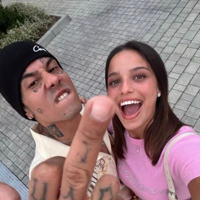 flickerxhele's profile picture. tots units fem força