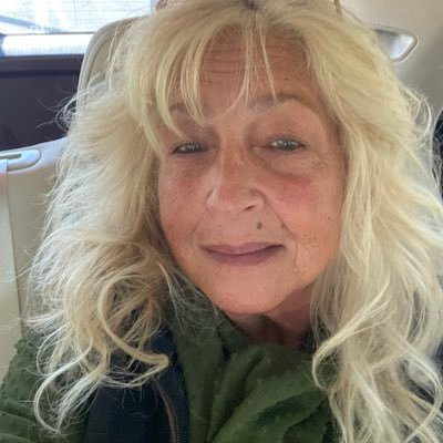 Donna Parella Profile