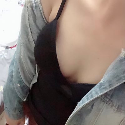 EulahS21036's profile picture. 约