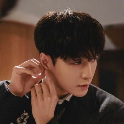 ively_08's profile picture. 24| 🇲🇽 | escritor lector| kpop| BL|

website:
| inkitt: https://t.co/xK0dVYw0VM
| AO3: https://t.co/vjPUWstLCE