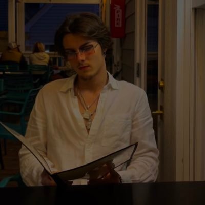 idrawbox's profile picture. praise god, win, then be philanthropic | media & asset management