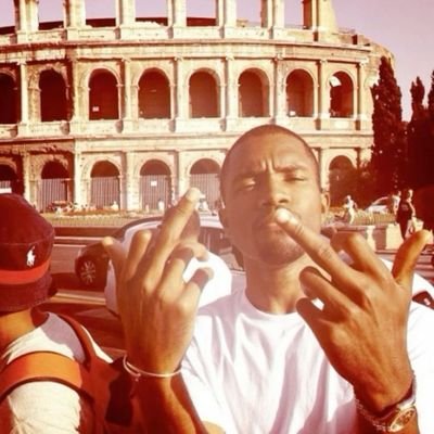 dudsomg's profile picture. °❀⋆.ೃ࿔*:･