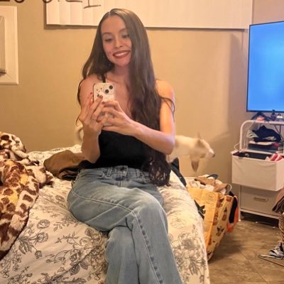 noodlegirl777's profile picture. my thoughts and prayers