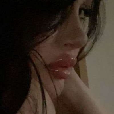 _77qo's profile picture. بنتٍ حلاها بحد ذاته قصيدّه .