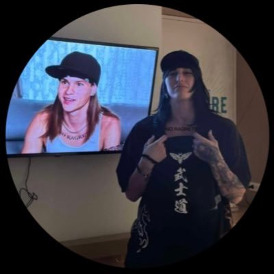 RheaRipley_17's profile picture. 