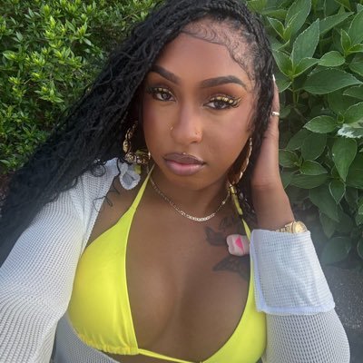 sexyyjasred's profile picture. Suspended @200k . All other ACCOUNTS ARE FAKE /Ask About FaceTime Shows 🚨 NO Instagram 😣 im not on ANY ADS OR S3x Sites #NoKiss&Tell