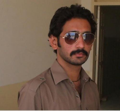 Hussan-e-Kirdar Se Noor-e-Mujassam Ho ja...
K Iblees Bhi Tuje Dekhe Tou Musalman Ho Jaey..