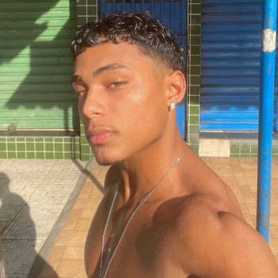 lkoliveir's profile picture. 