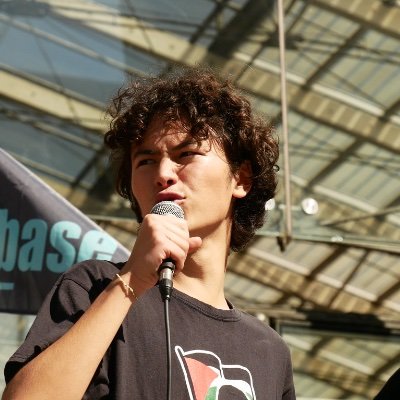 tak_five's profile picture. C’est un joli nom camarade