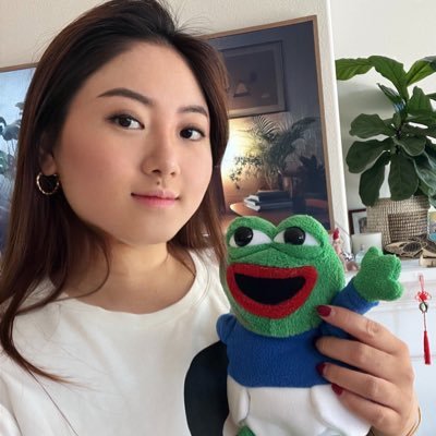 Barbara_KVH's profile picture. 🐸PEPE Mommy. Ex Nomura, Société Générale, Standard Chartered DCM Banker.