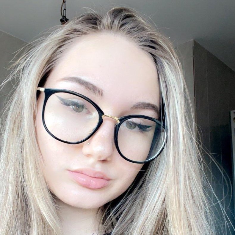 AmandaKate3aoy's profile picture. 