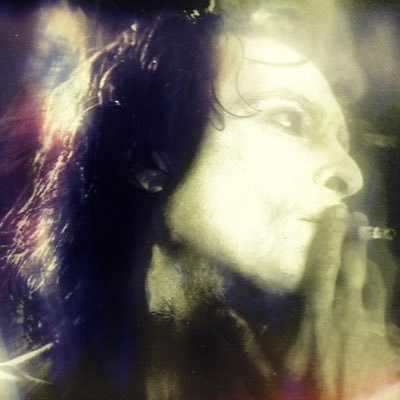 jrnalofardency's profile picture. @journaloftears #folieadeux ⛰️ intp Pisces ☀️bi4bi artlee truther ✰ mickey and mallory knox shady facts #1 destroya by mcr fan. #fashion #HIM #eyekon