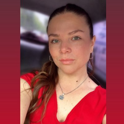 NoeeDM_1899's profile picture. …El que no abre la cabeza no le crece el corazón!…  Úrsula 02/04/23 🩹🩷