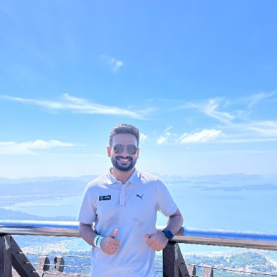 raizsh's profile picture. Software engineer | Learning computer science, one small experiment at a time