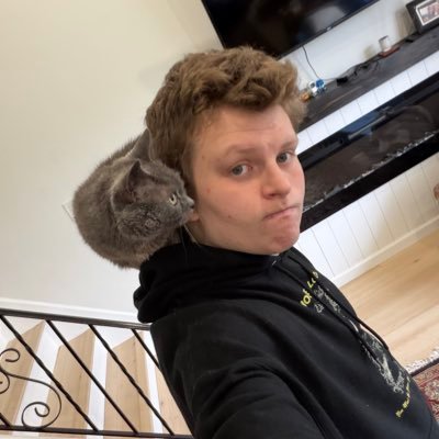 ANGELC137_'s profile picture. 