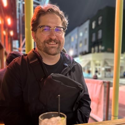 BennyBurrito's profile picture. 1/3 of @unsung_gems. 1/3 of @draftmoviepod. 1/2 of @24minutesofa24.