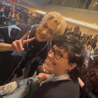 LopezVal21's profile picture. 27 year old enthusiast of k-pop, k-dramas and all things pop culture. She/Her