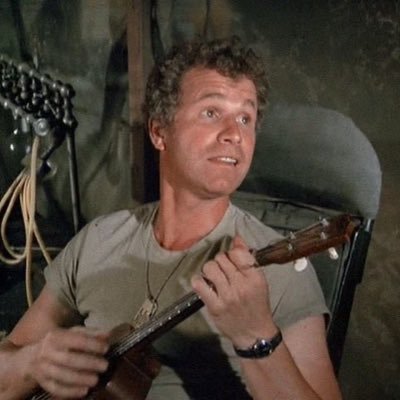 magiesfarmblues's profile picture. ❝ ain’t it just like the night, to play tricks while you’re trying to be so quiet? ❞ .ᐟ priv:@topgunsgoose #Canucks #TheFutureIsTeal