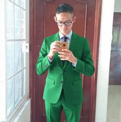 leo_cruz_19's profile picture. Desarrollador de negocios
Creando contenido
Administrador de empresas