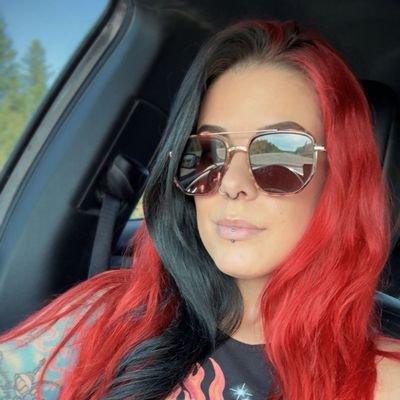 Annielovethl's profile picture. Ask for next page