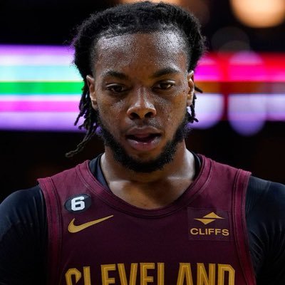 SLBTome's profile picture. 🇵🇹 @SlBenfica❤️ #LetEmKnow #GoBolts