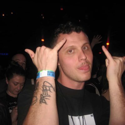 RealRoyalXO's profile picture. 25 | 🌬