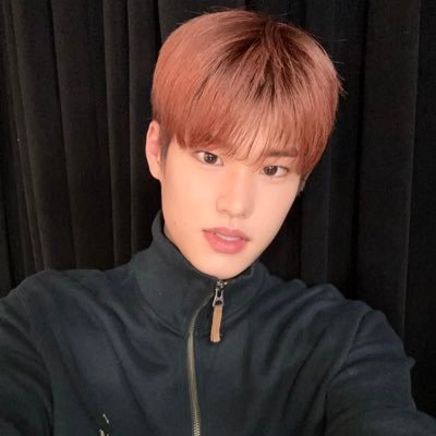 oborozukl's profile picture. 