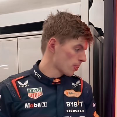 mxverschaos's profile picture. m.verstappen employee
