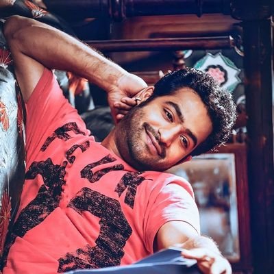 HarshaVardhan3_'s profile picture. Backup @Harsha2_