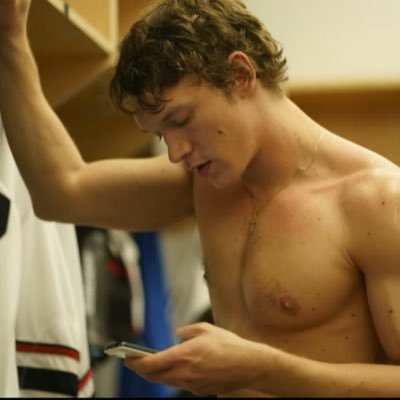 sxarlights's profile picture. certified gatekeeper