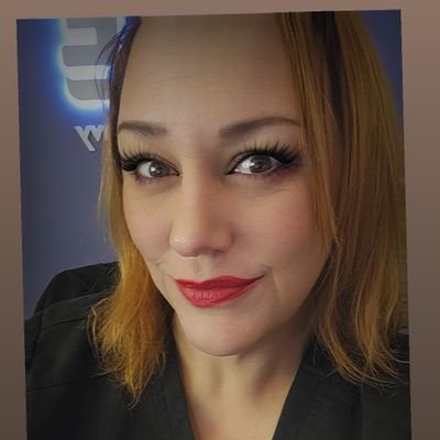 kurrves's profile picture. 🎄
Baddie female with a heart of gold, living da beach life-
49ers, Dodgers-dancing,👠 elevating,☮️ Leo/Glam girl,💄 big dreams,💎✈️🏝 loves music🎼🤍 ~Kurves✨️