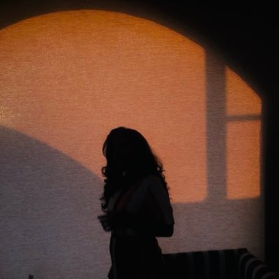 claragrey_7's profile picture. Life is about Blues n Greys 💜